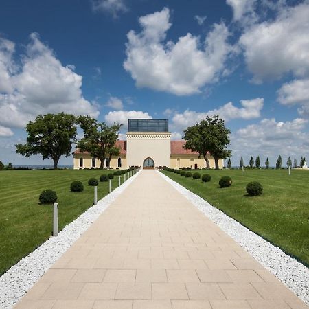 Bed and Breakfast Ladanjsko Imanje Principovac Ilok Exteriér fotografie